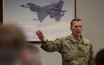 State Command Sgt. Maj. Shetler visits 122nd Fighter Wing