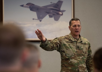 State Command Sgt. Maj. Shetler visits 122nd Fighter Wing