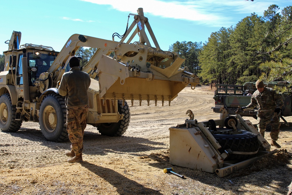 104th Brigade Engineer Battalion Conduct Dig Site Training Exercise