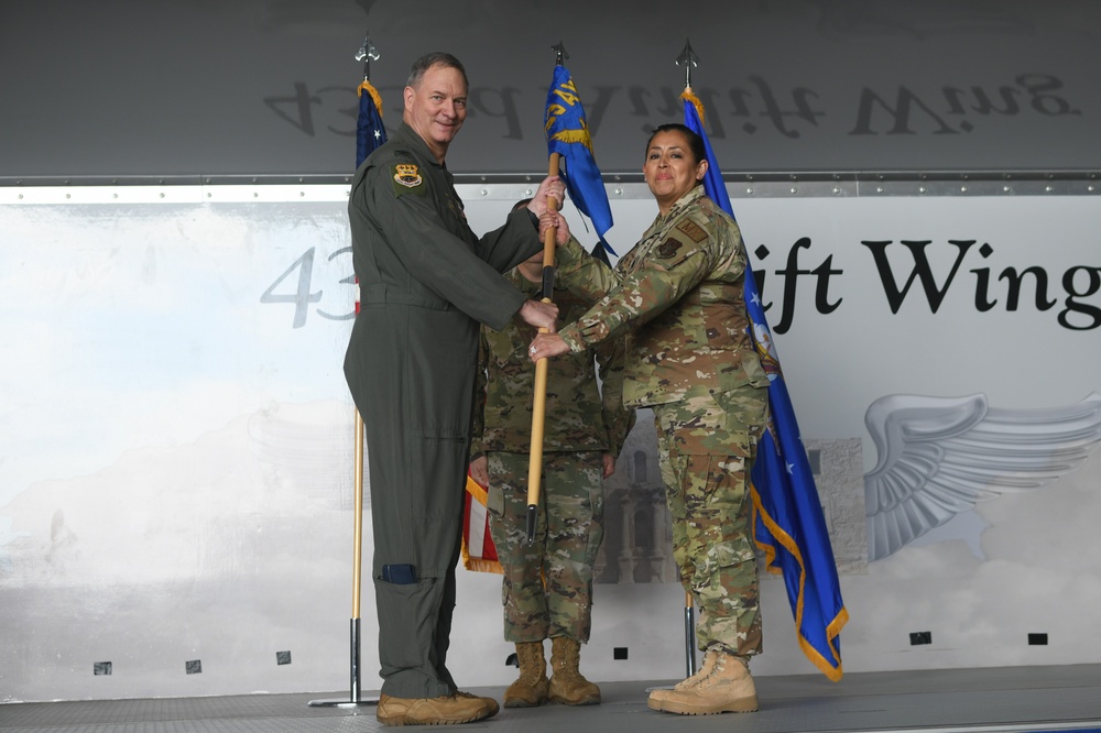 DVIDS - News - Martinez Assumes Full Command of 433rd Maintenance Group