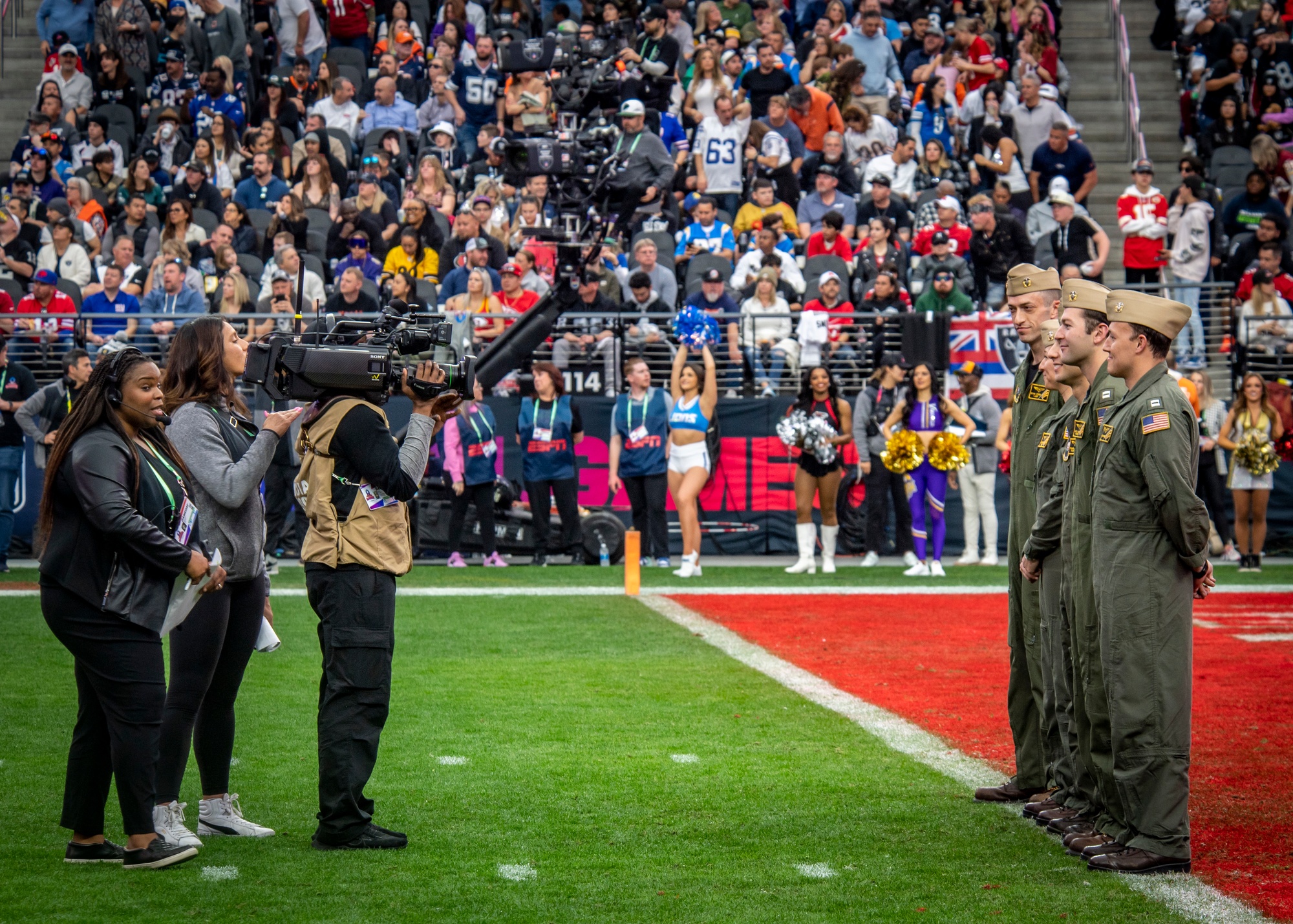 DVIDS - Images - VFA-151 Conducts Flyover at 2023 NFL Pro Bowl Games [Image  3 of 4]