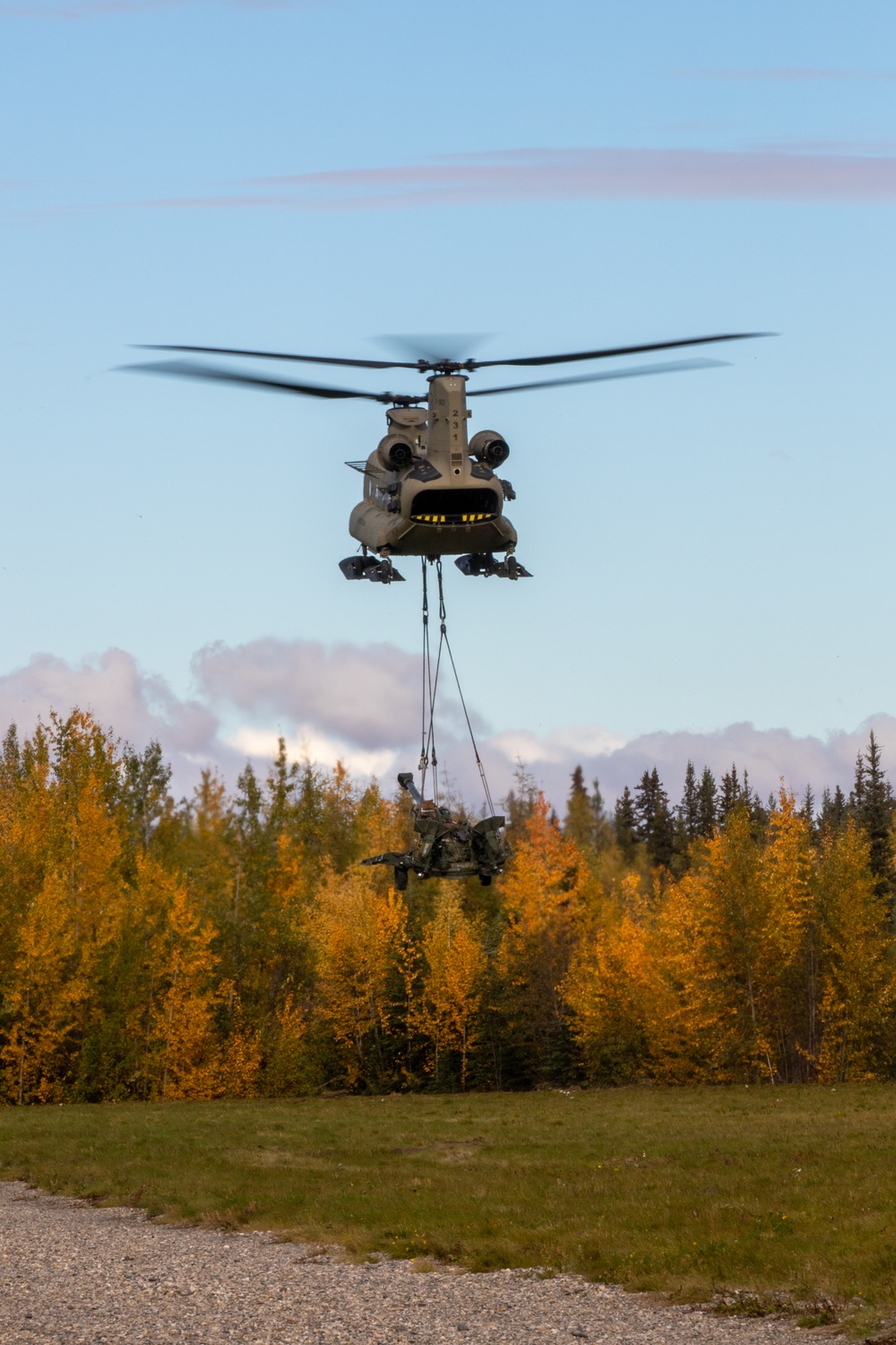 Arctic Wolves Conduct Sling Load Training