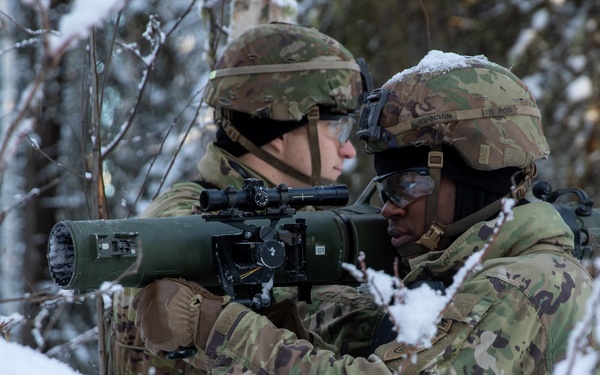 Arctic Cavalry Soldiers Perform Platoon STX