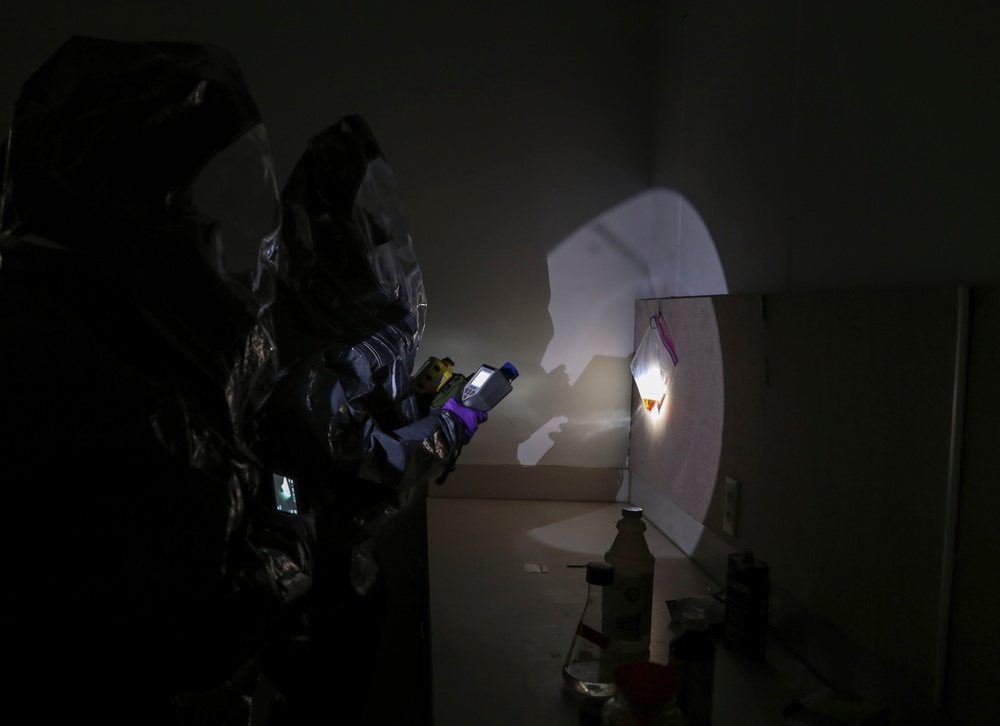 Pa. Guard’s 3rd Civil Support Team trains in simulated drug lab