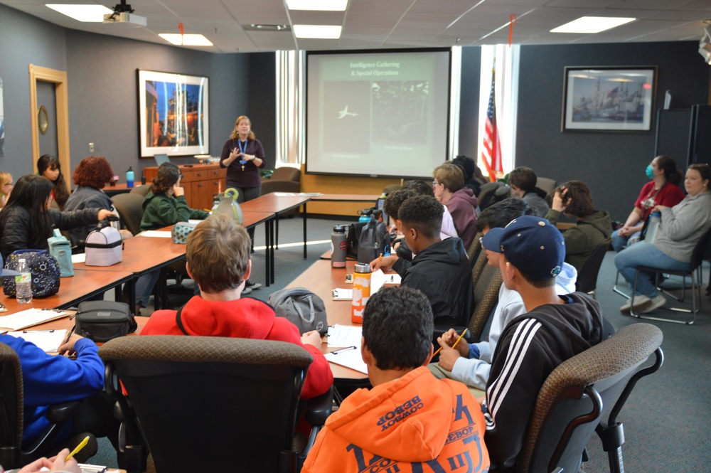 Naval Museum hosts students from Princess Anne High School