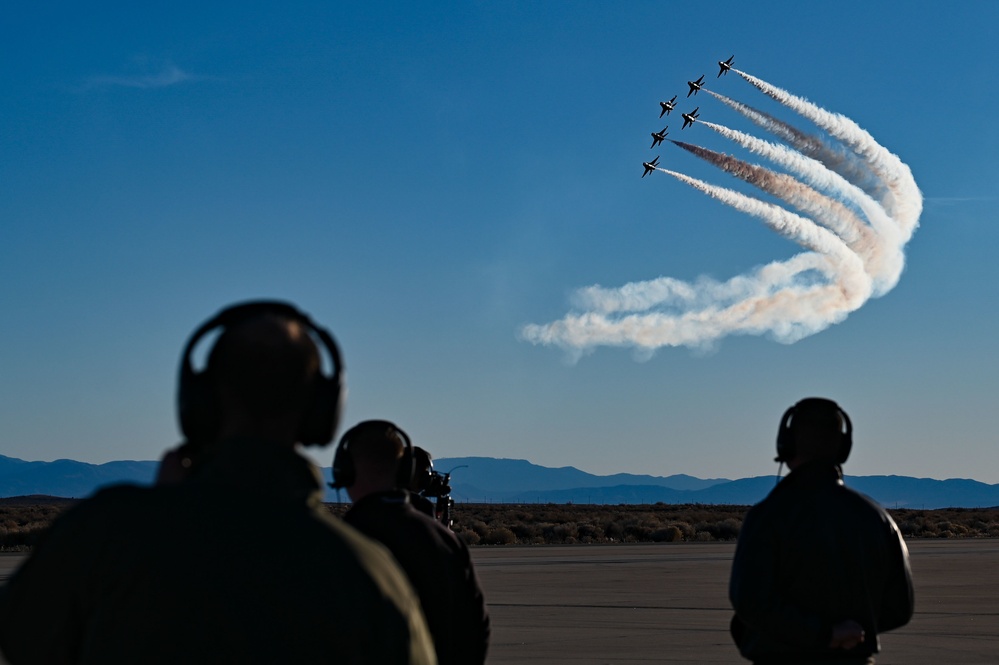 Thunderbirds conduct winter training at Edwards AFB