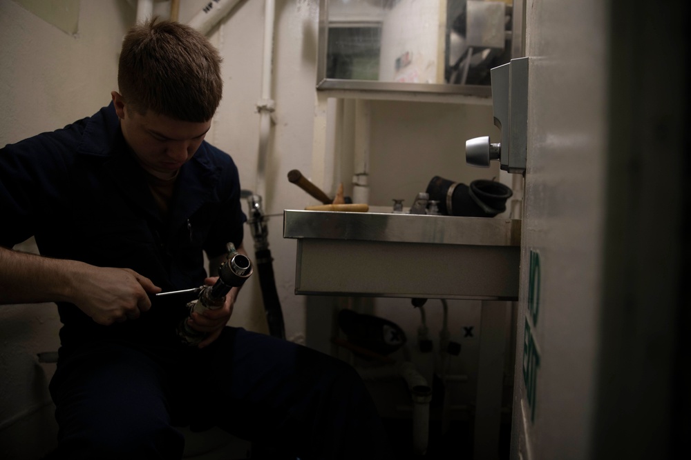 USS Bataan Replenishes At Sea