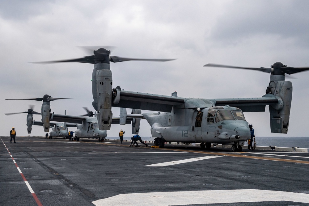 Dvids - Images - Uss America Conducts Flight Operations [image 5 Of 6]