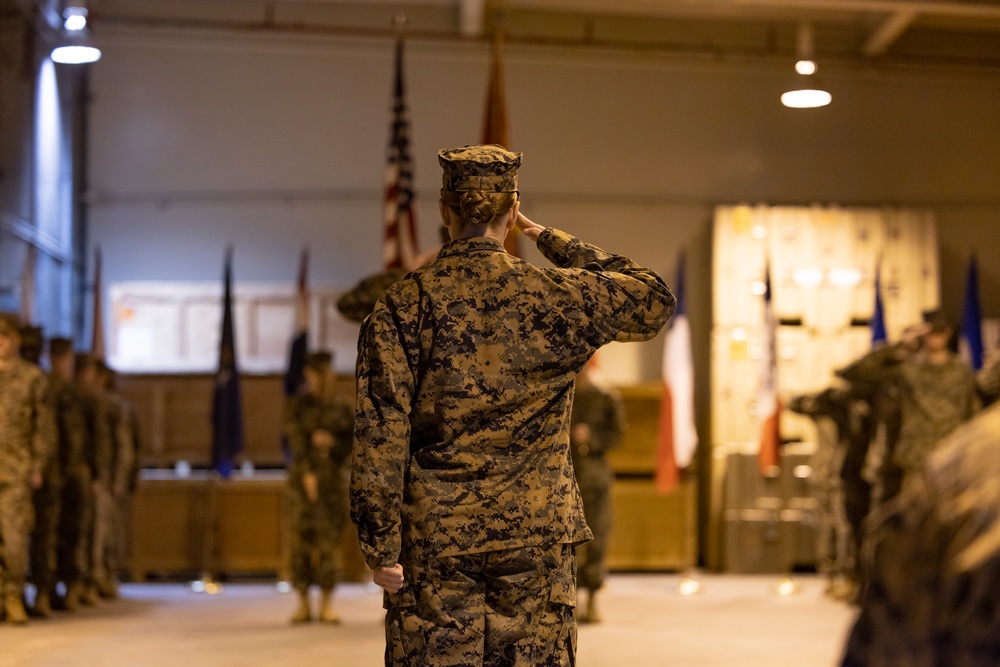 LT. COL. NICOLE PENN ASSUMES COMMAND OF MWSS-172