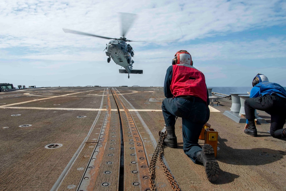 Wayne E. Meyer Conducts Flight Operations