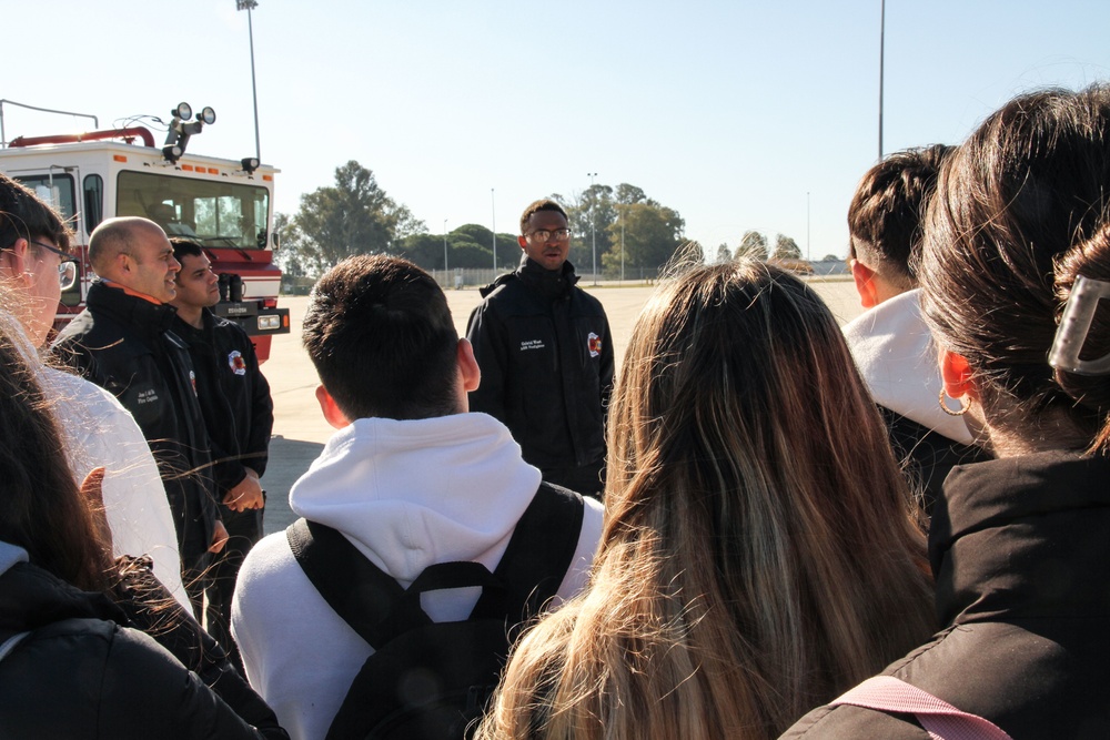 Students from I.E.S. La Bahía Visit Rota