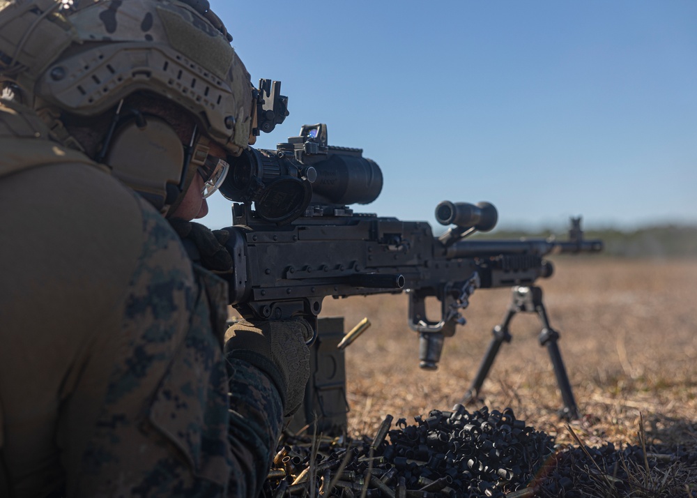 Day &amp; Night: ‘Comanche’ Marines execute an amphibious raid