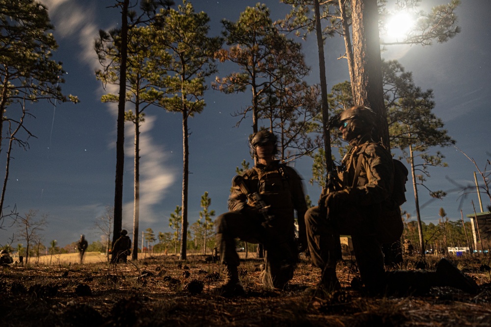 Day &amp; Night: ‘Comanche’ Marines execute an amphibious raid