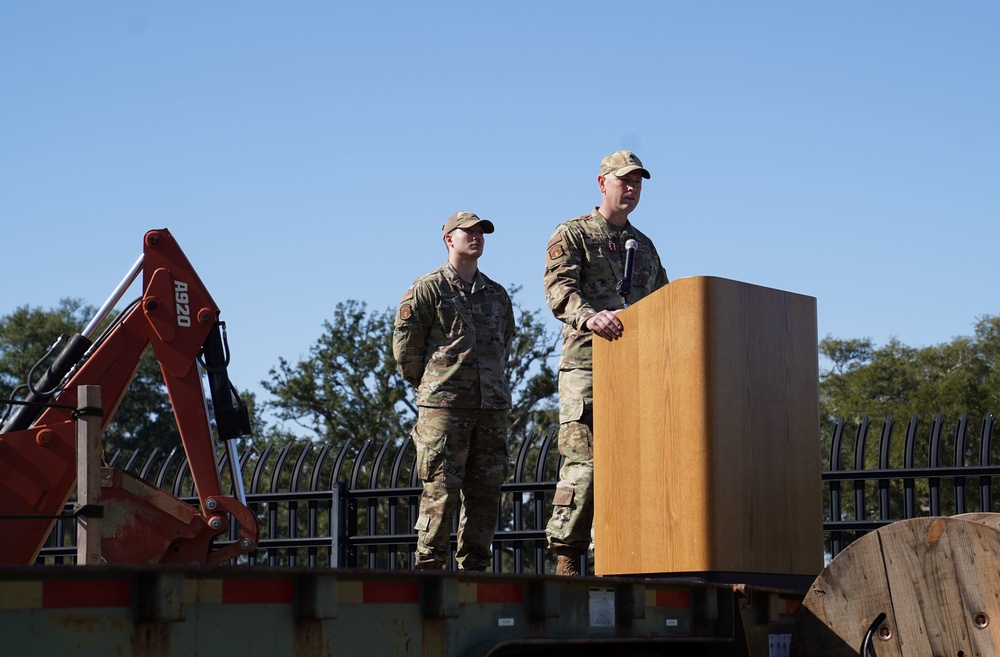 85th EIS welcomes new commander