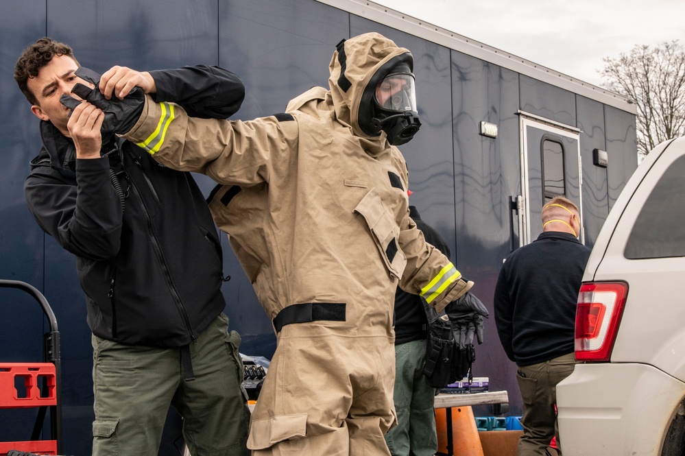 Ohio National Guard responds to train derailment in Northeast Ohio