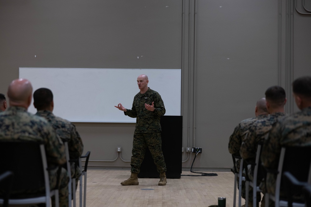 DVIDS - Images - Sgt. Maj. Black visits 1st Marine Division units ...