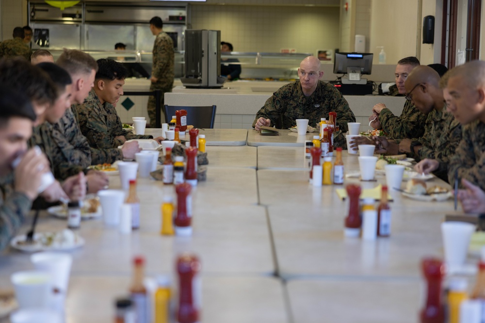 Sgt. Maj. Black visits 1st Marine Division units