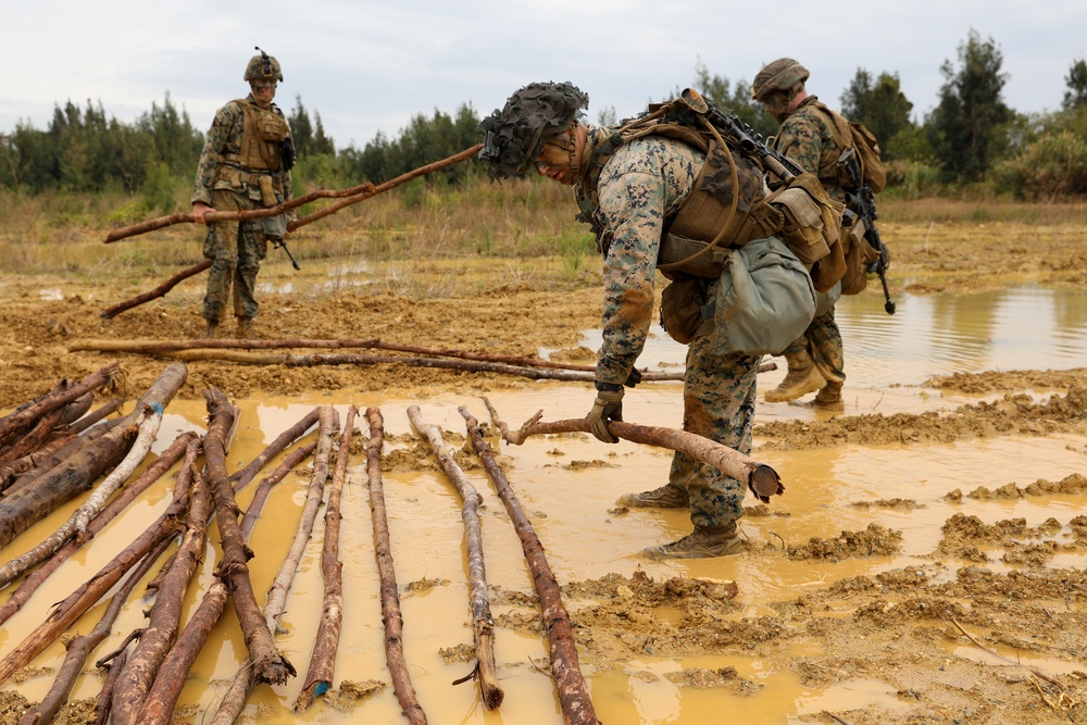 9th Engineer Support Battalion Marines Execute Marine Corps Combat Readiness Evaluation