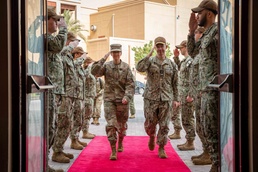 U.S. Transportation Command’s Top Leader Visits U.S. 5th Fleet