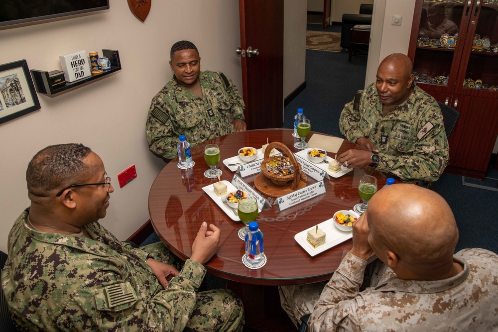 U.S. Transportation Command’s Top Leader Visits U.S. 5th Fleet