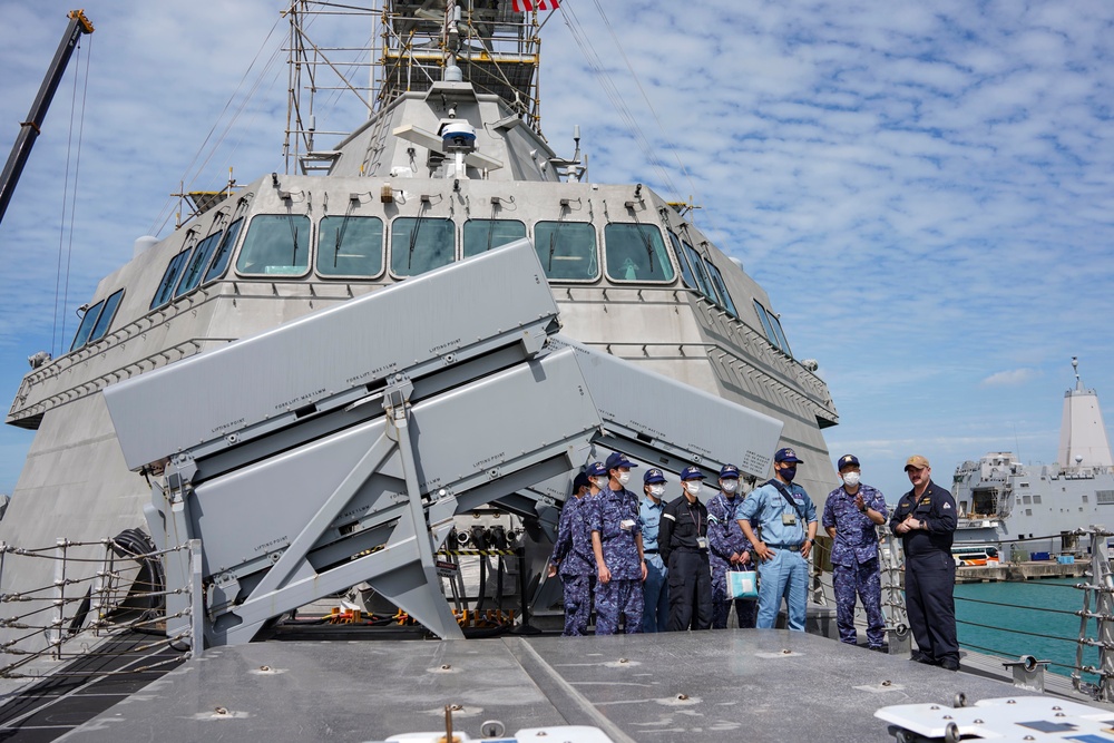 JMSDF Sailors Visit USS Oakland