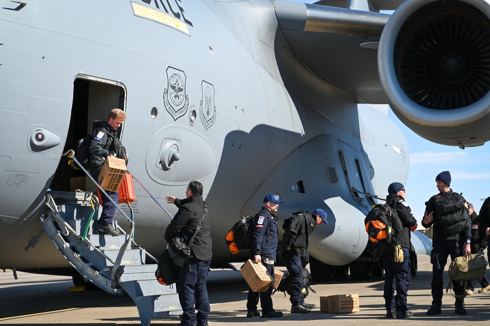 Urban Search and Rescue teams arrive at Incirlik Air Base