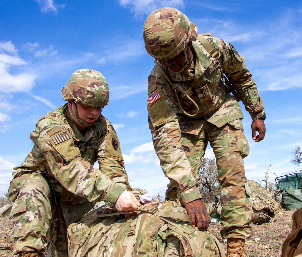 1st Cav Headquarters Hones Skills Through Field Exercise