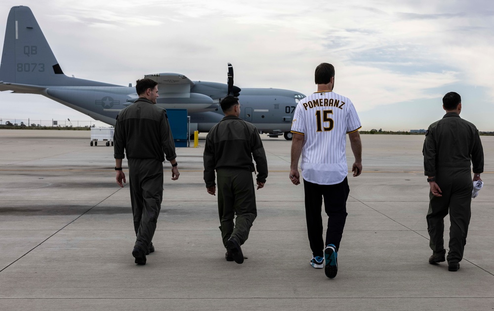 Padres Visit 3rd MAW Marines at Miramar