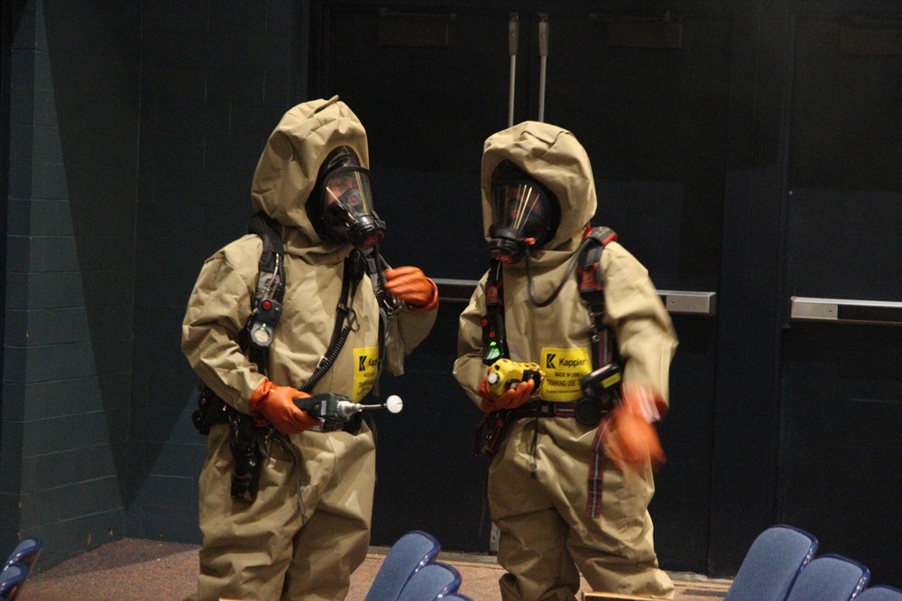 DVIDS Images SUBASE New London Chemical Attack Drill [Image 3 of 6]