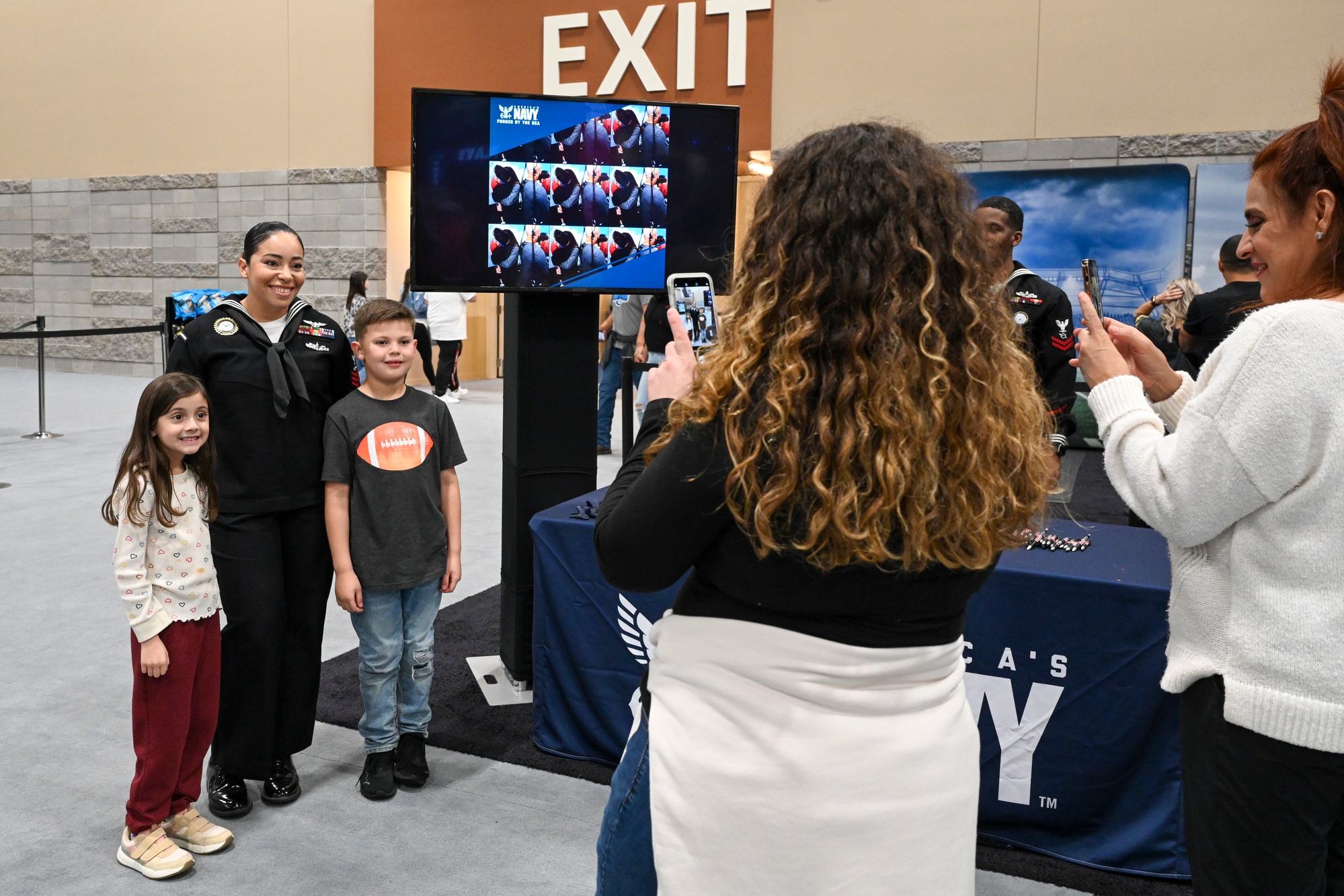 DVIDS - Images - The Navy at Super Bowl 57 Fan Experience [Image 7 of 10]