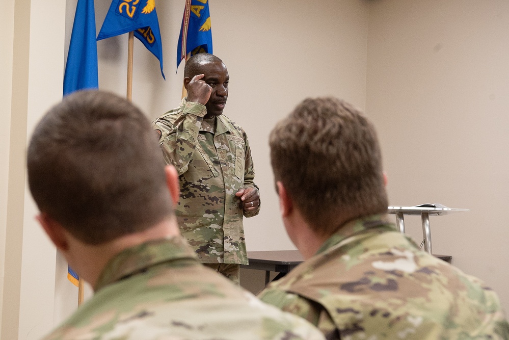 CMSGT Williams Visits 138FW