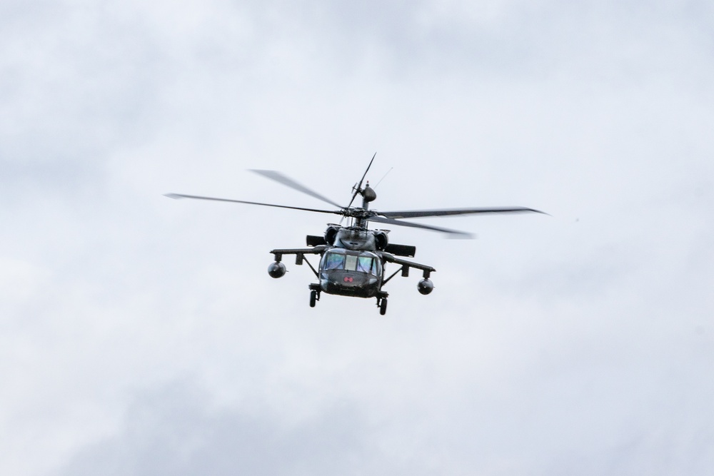 UH-60M Black Hawk training flight