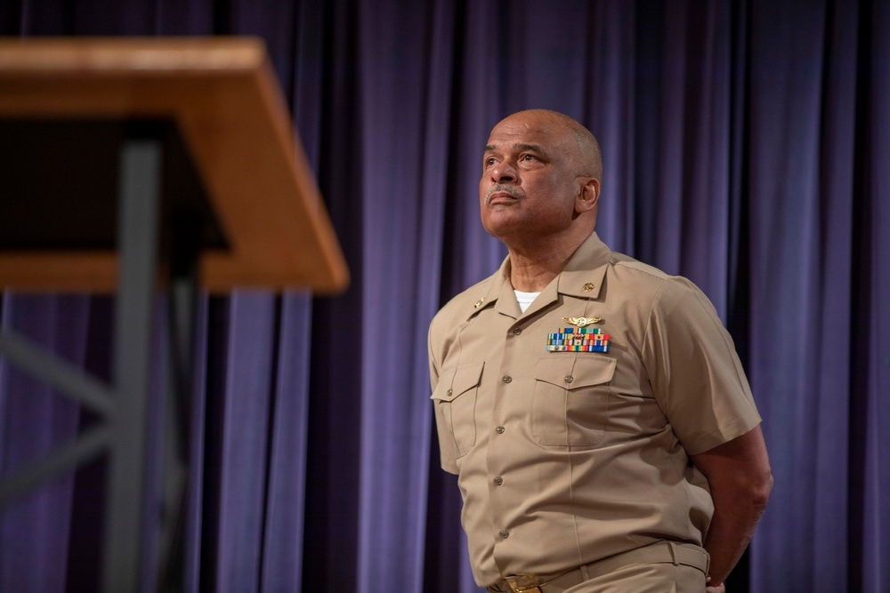 Phillip Brashear speaks to the crew of USS Iwo Jima