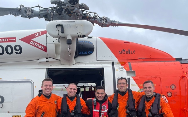 Meet the rescue swimmer who saved a man after a massive wave capsized a yacht