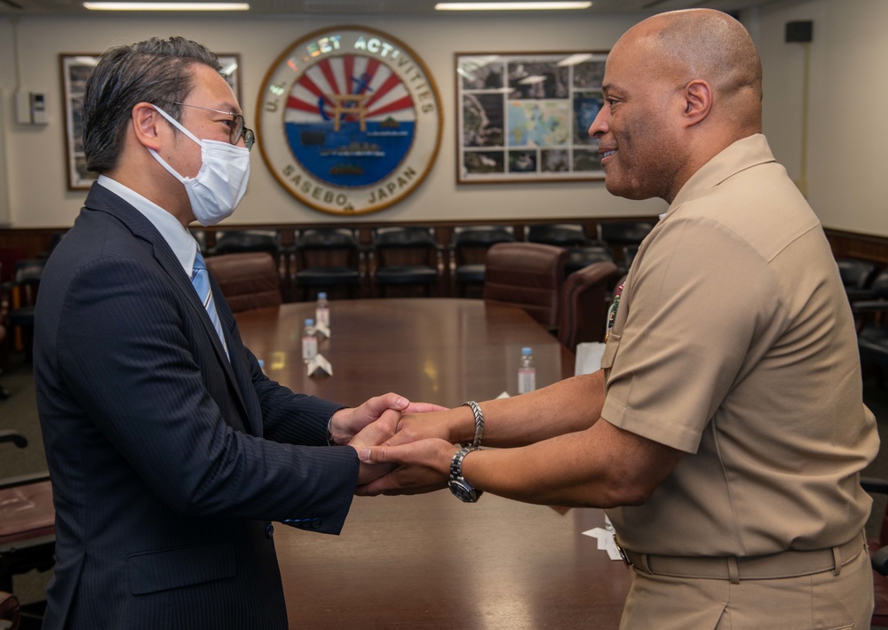 Nagasaki Governor visits CFAS
