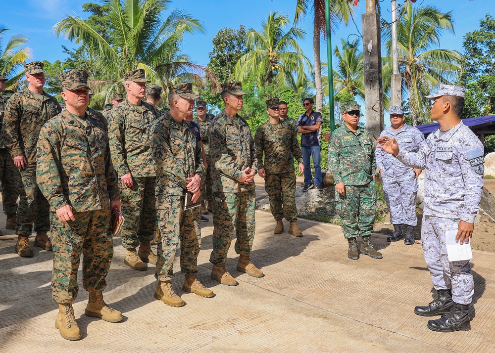 MARFORPAC Marines tour Naval Detachment Oyster Base during PHL - MARFORPAC M2M Staff Talks