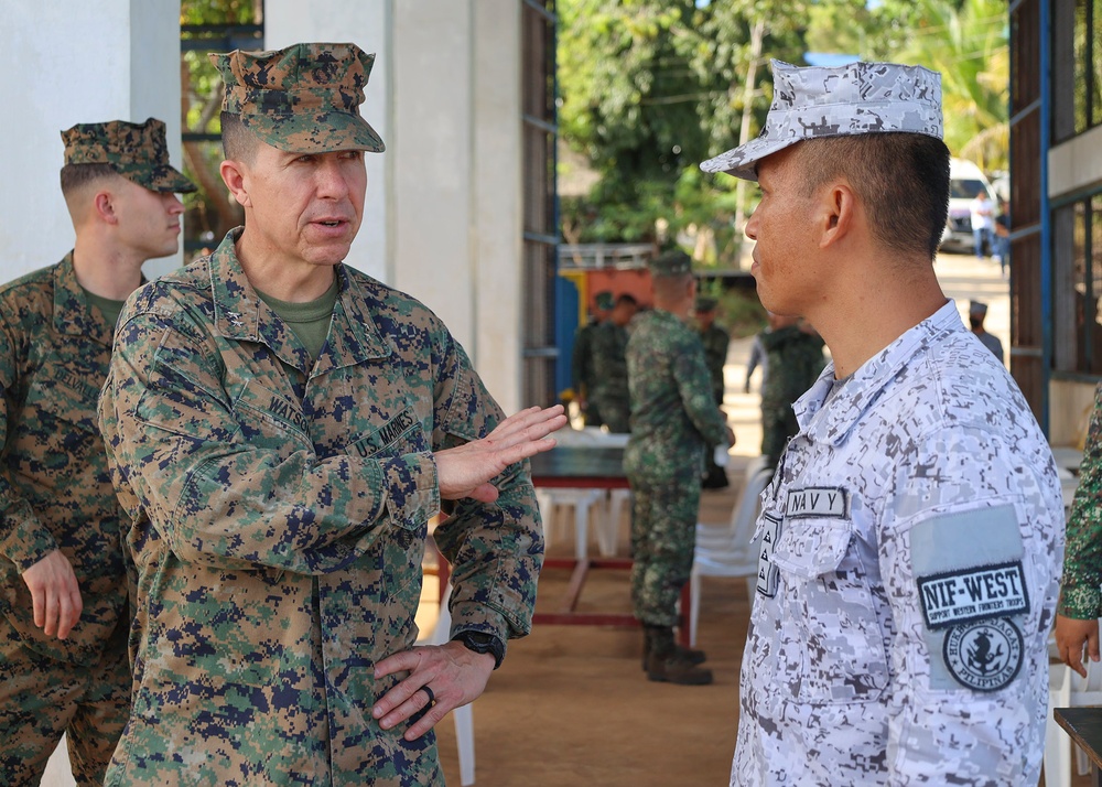 MARFORPAC Marines tour Naval Detachment Oyster Base during PHL - MARFORPAC Staff Talks