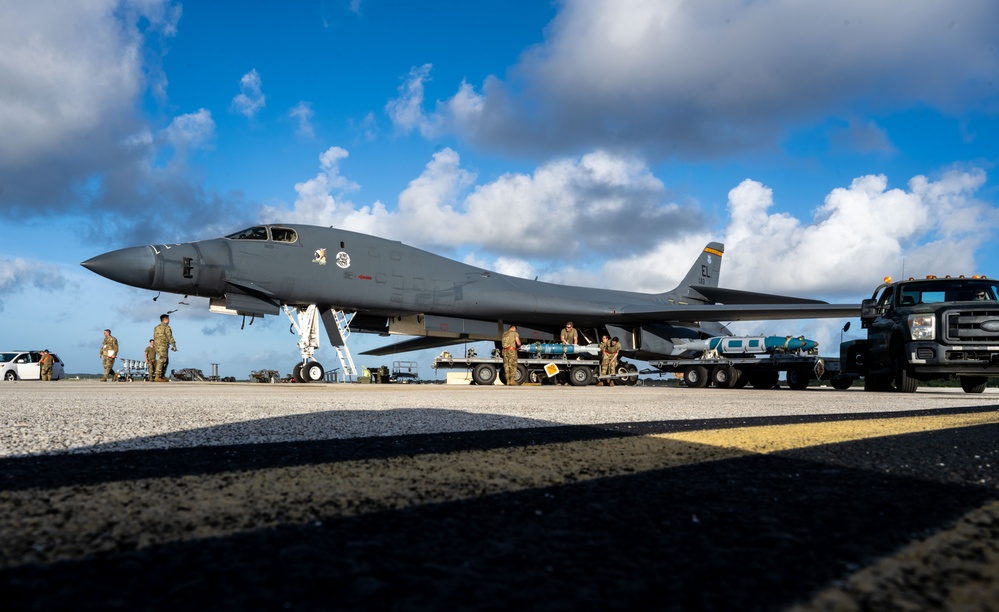 34th Expeditionary Bomb Squadron Conducts Bomb Loading Exercise