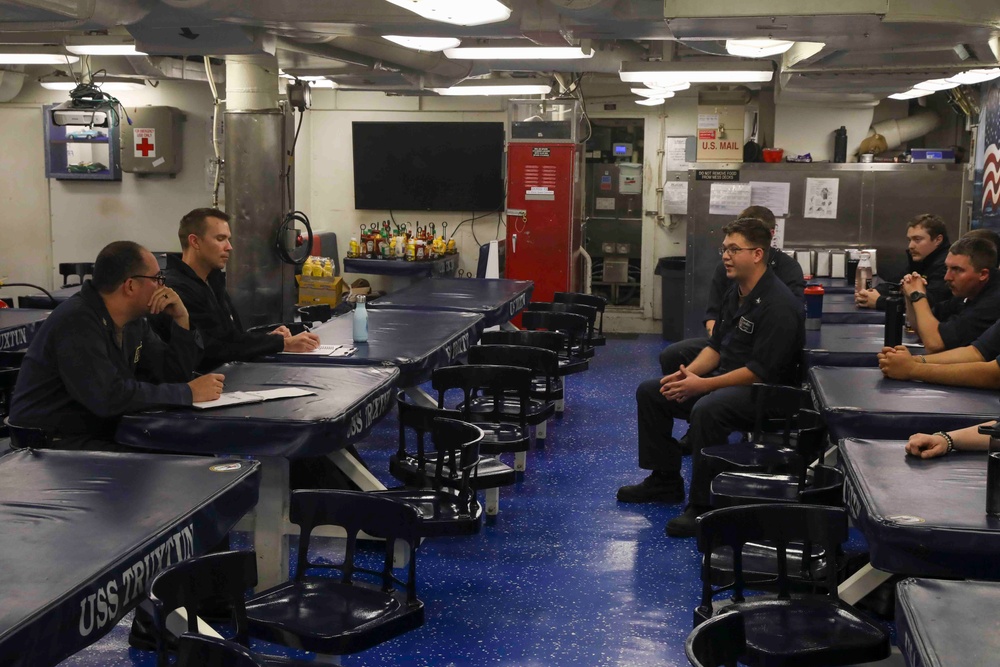 USS Truxtun CO crew meeting