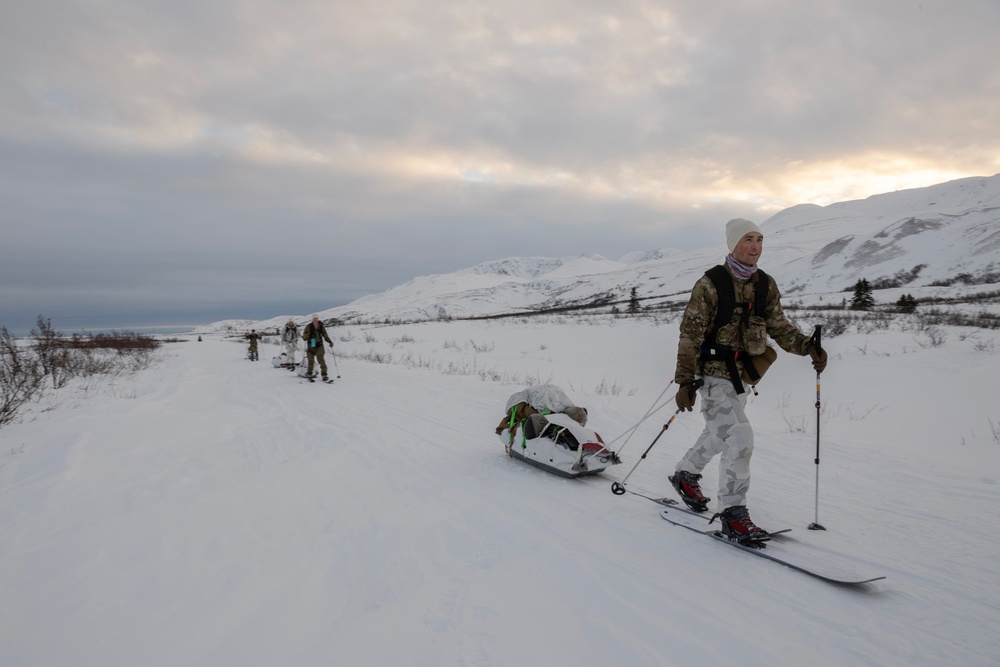 3rd ASOS special warfare Airmen conduct unsupported, sustained cold-weather training during Operation Agipen 2: Part I