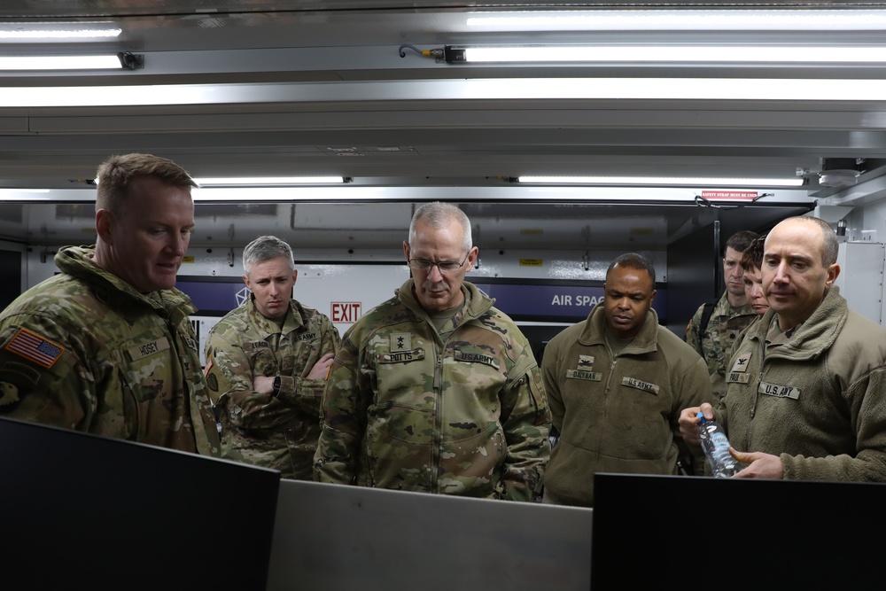 Senior Communications Official visits Camp Kościuszko