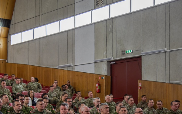 4th Infantry Division Artillery Takes Command from 1st Infantry Division in the Baltics Theater