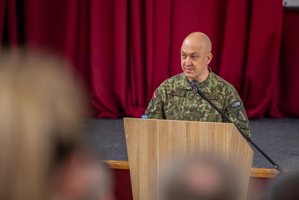 4th Infantry Division Artillery Takes Command from 1st Infantry Division in the Baltics Theater