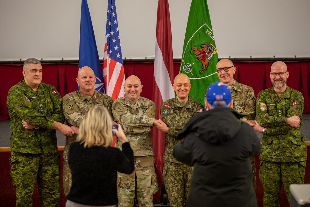 4th Infantry Division Artillery Takes Command from 1st Infantry Division in the Baltics Theater