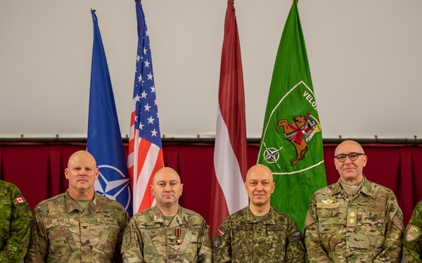 4th Infantry Division Artillery Takes Command from 1st Infantry Division in the Baltics Theater