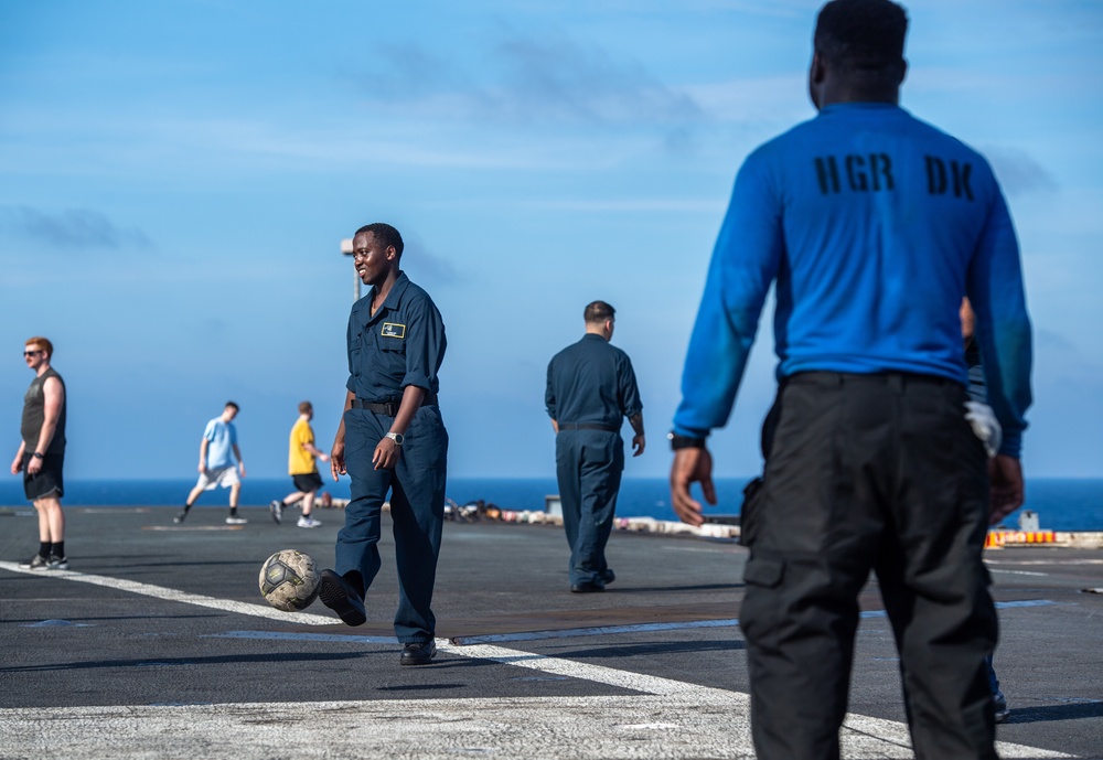 Sailors Participate In MWR Flight Deck Activities