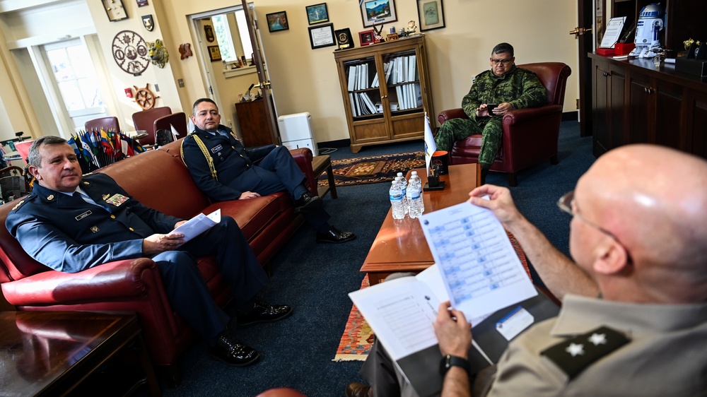 Colombian Military Attache Visits the IADC