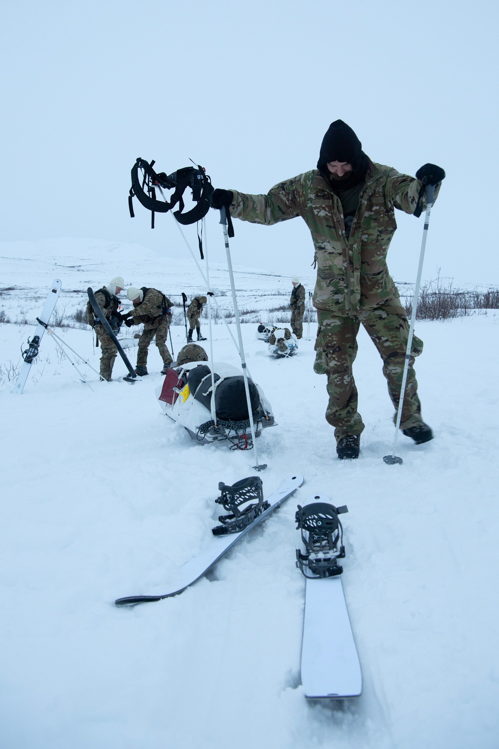 3rd ASOS special warfare Airmen conduct unsupported, sustained cold-weather training during Operation Agipen 2: Part II