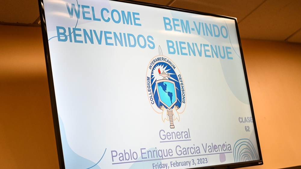Colombian Military Attache Visits the IADC