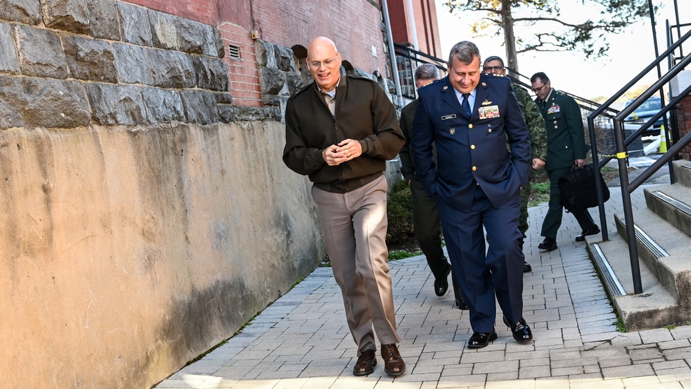 Colombian Military Attache Visits the IADC